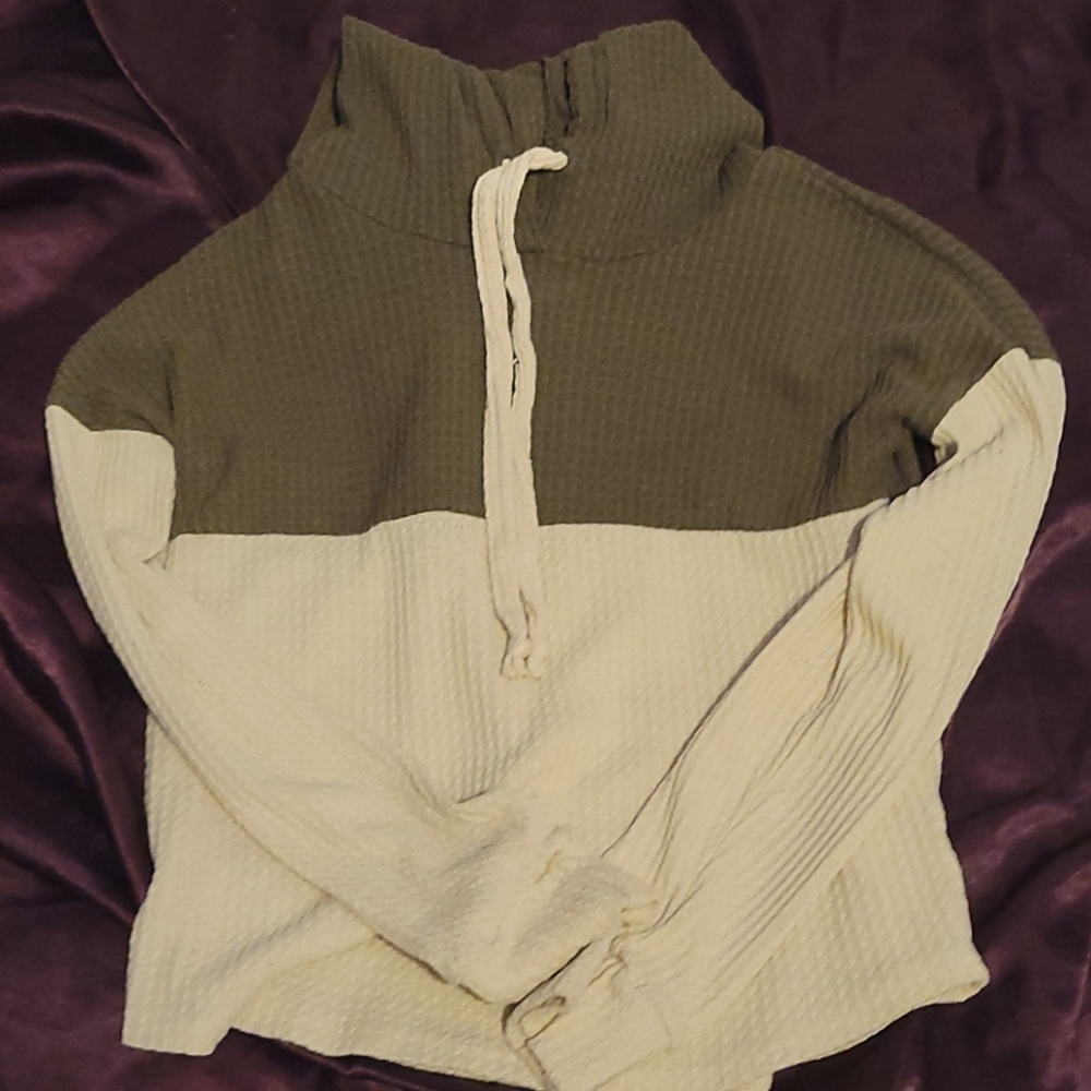 Green/Cream hoodie